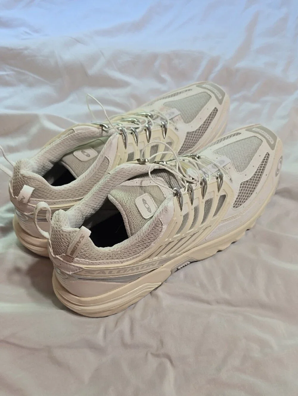 Salomon ACS Pro -White / Vanilla Ice / Lunar Rock (never worn)